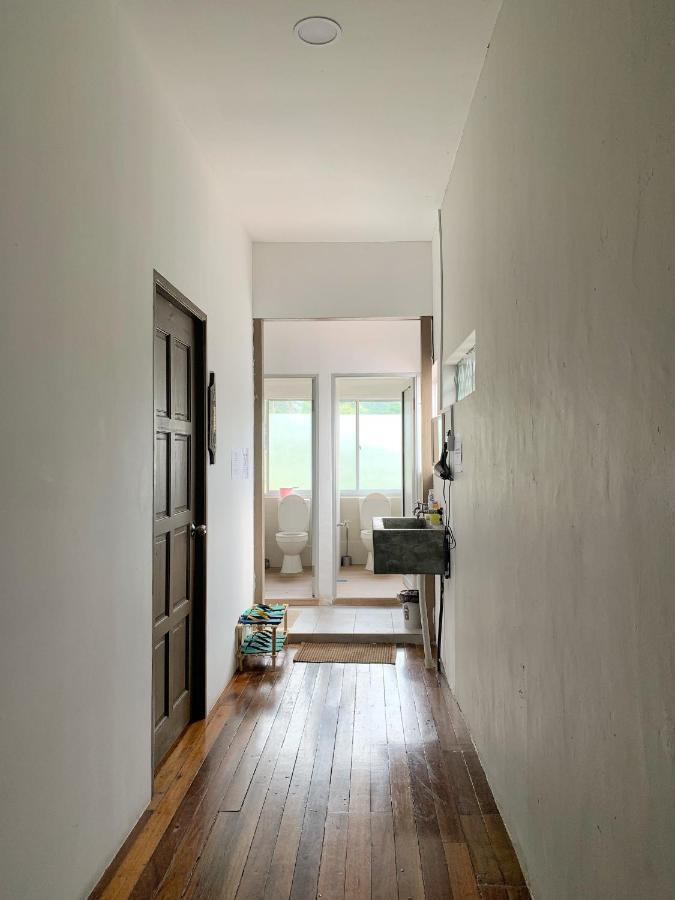 Hostel Hornbill'S Nest Kuching Zewnętrze zdjęcie