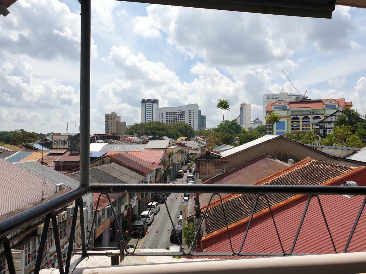 Hostel Hornbill'S Nest Kuching Zewnętrze zdjęcie