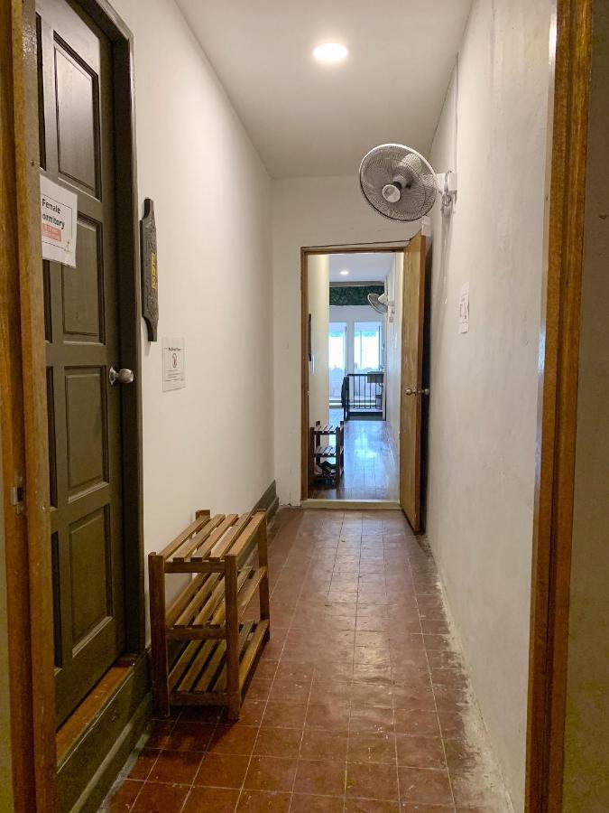 Hostel Hornbill'S Nest Kuching Zewnętrze zdjęcie